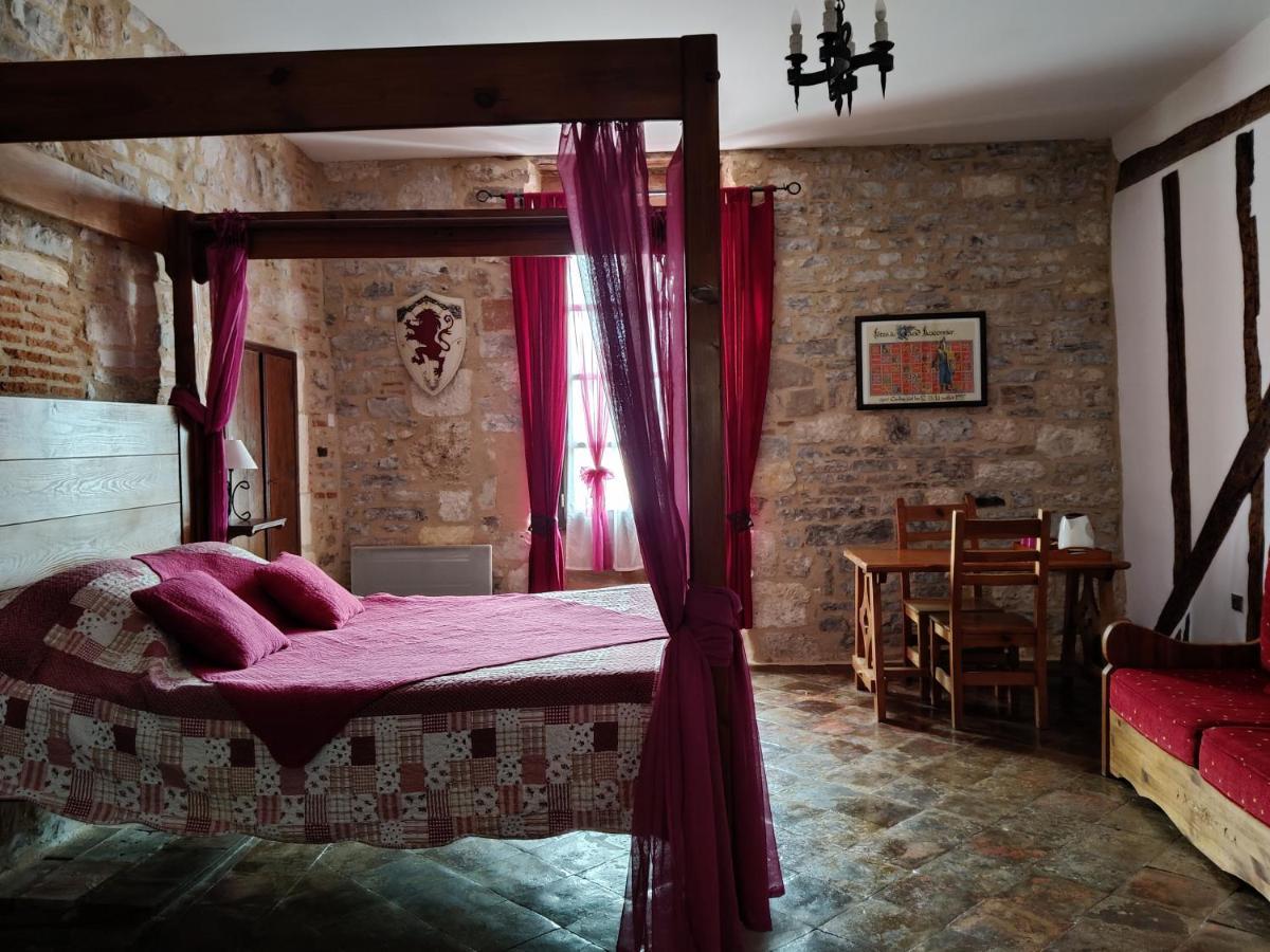 קורד-סור-סיאל Chambres D'Hotes L'Escuelle Des Chevaliers מראה חיצוני תמונה
