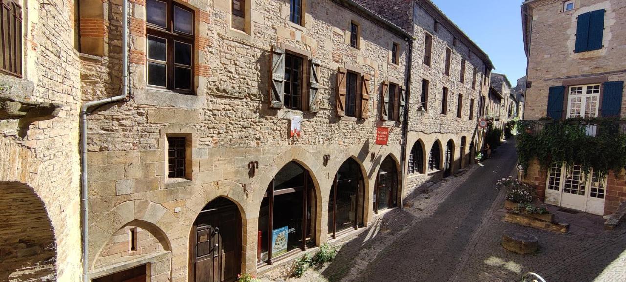 קורד-סור-סיאל Chambres D'Hotes L'Escuelle Des Chevaliers מראה חיצוני תמונה