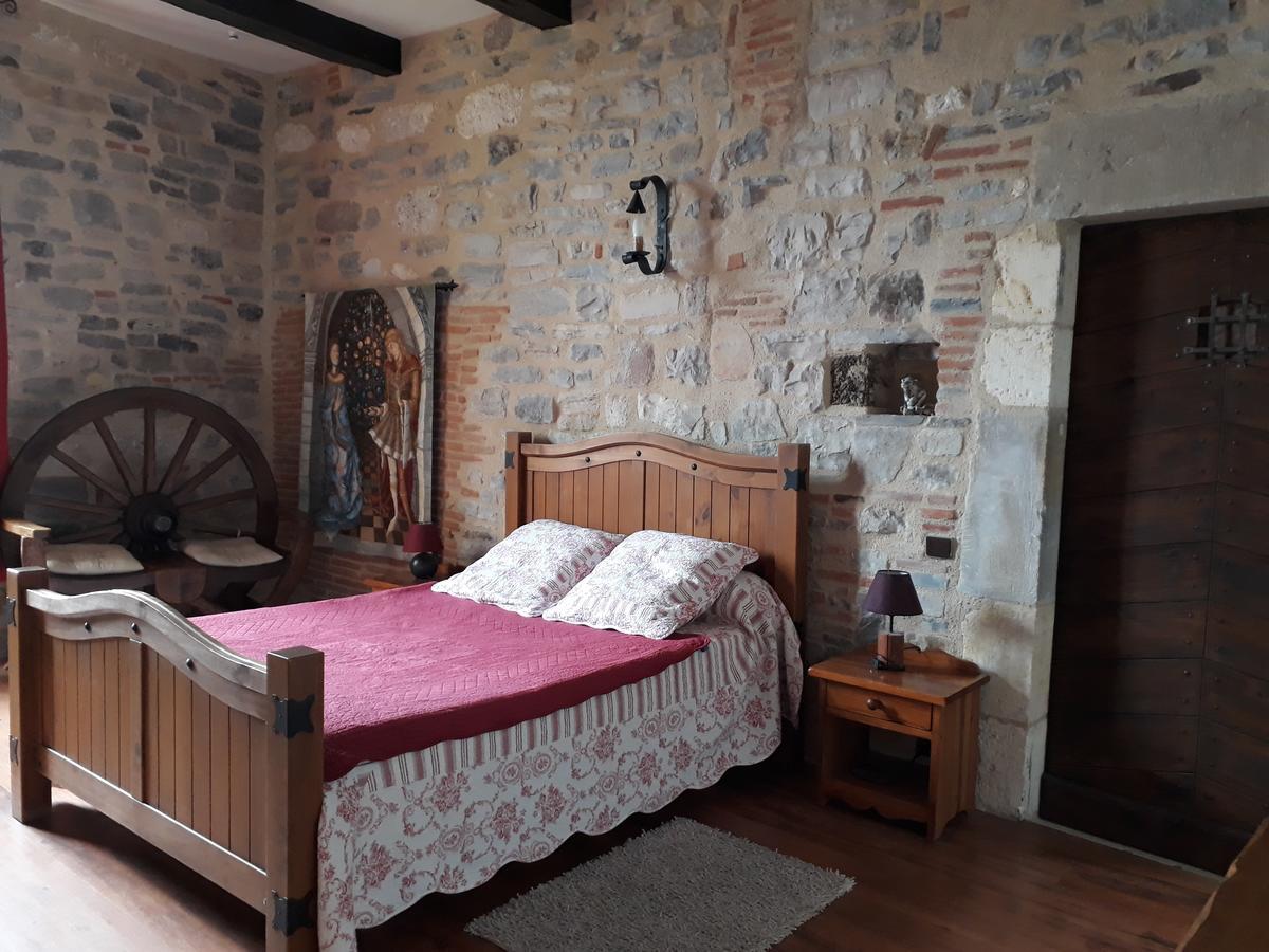 קורד-סור-סיאל Chambres D'Hotes L'Escuelle Des Chevaliers מראה חיצוני תמונה